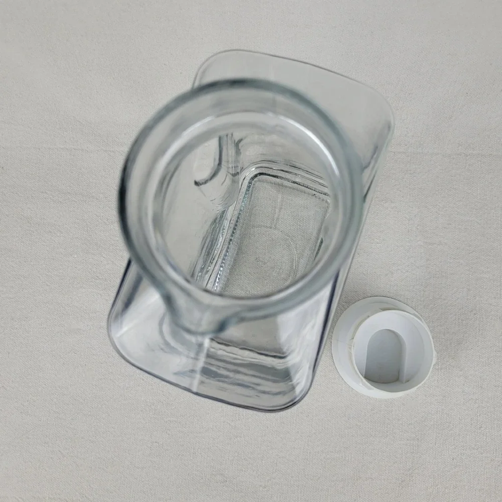 Anchor Hocking Glass Juice Carafe Pitcher with Lid‎ 1 Quart Clear Square USA